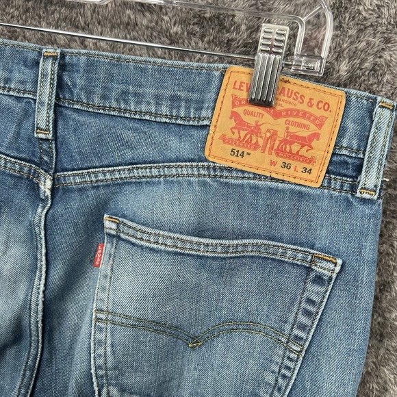 Levis 514 Jeans Men's Size 36x34 (36x32) Light Wash Blue Jeans Classic Straight - Picture 7 of 11